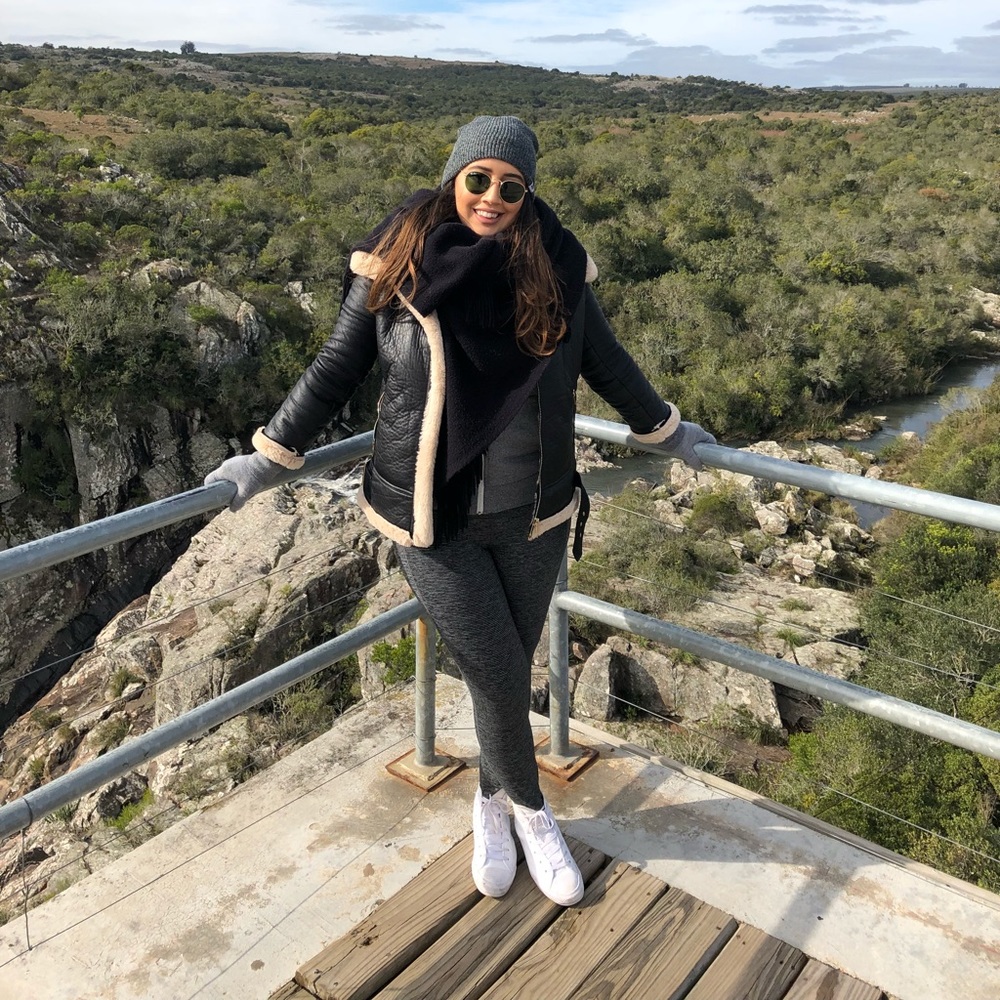 Meet your Posher, Nadia